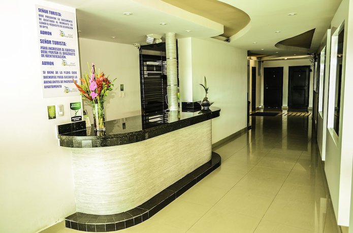 Imagen de los interiores del Hotel Chayrama. Foto 18