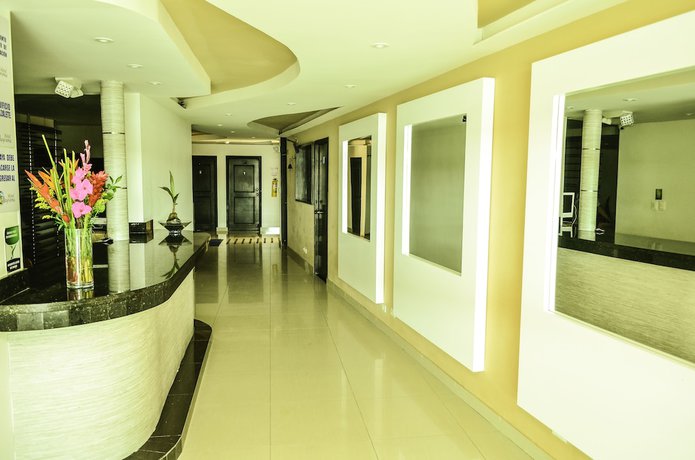 Imagen de los interiores del Hotel Chayrama. Foto 19