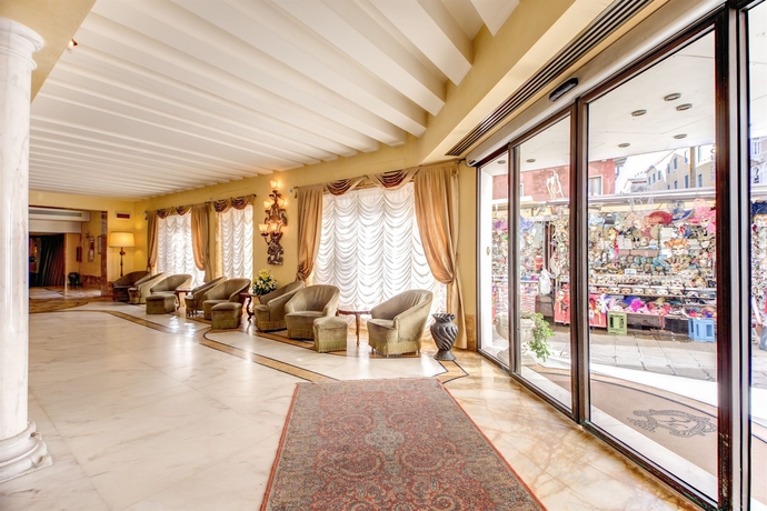 Imagen de los interiores del Hotel Chc Continental, Bw Premier Collection. Foto 13