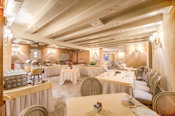 Imagen del bar/restaurante del Hotel Chc Continental, Bw Premier Collection. Foto 5