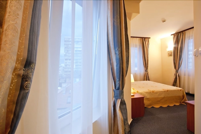 Imagen de la habitación del Hotel Cheap. Foto 4