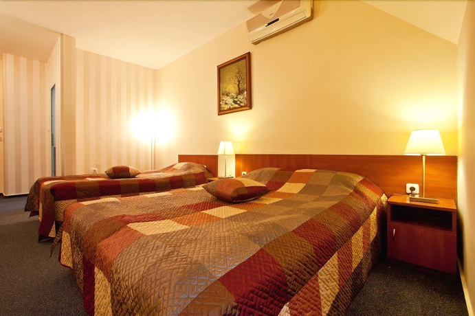 Imagen de la habitación del Hotel Cheap. Foto 16