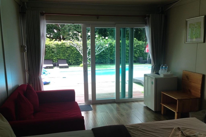 Imagen de la habitación del Hotel Check In and Chill Out Laem Sok Pier. Foto 9