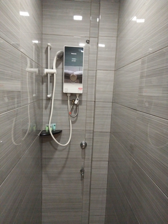Imagen de la habitación del Hotel Check Inn Kk. Foto 3