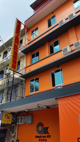 Imagen de los exteriores del Hotel Check Inn Kk. Foto 12