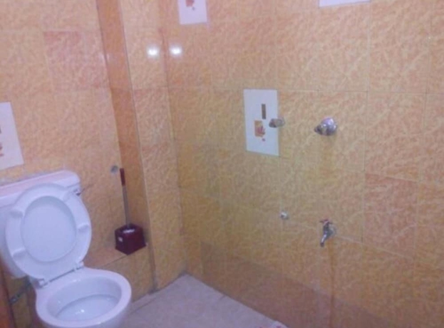 Imagen de la habitación del Hotel Check Point Inn Mombasa. Foto 14