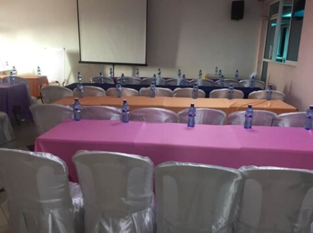 Imagen de los interiores del Hotel Check Point Inn Mombasa. Foto 17