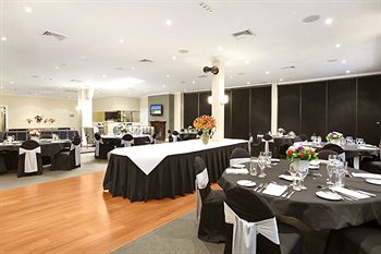 Imagen de los interiores del Hotel Checkers Resort and Conference Centre. Foto 11