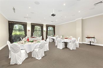 Imagen de los interiores del Hotel Checkers Resort and Conference Centre. Foto 13
