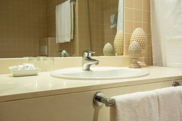 Imagen de la habitación del Hotel Checkin Alaquas. Foto 10