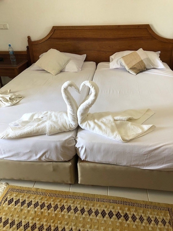 Imagen de la habitación del Hotel Checkin Bakour Splash. Foto 11