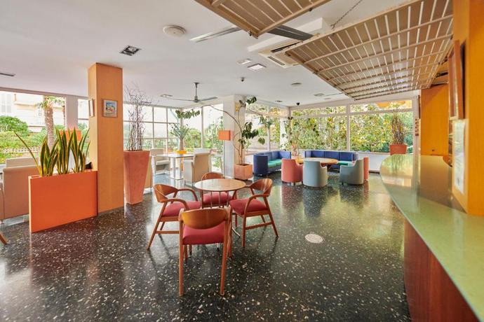 Imagen general del Hotel Checkin Blanes. Foto 3