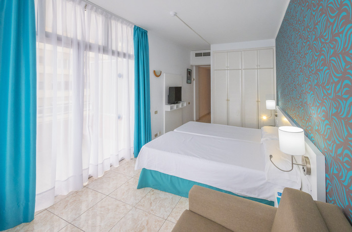 Imagen de la habitación del Hotel Checkin Concordia Playa. Foto 7