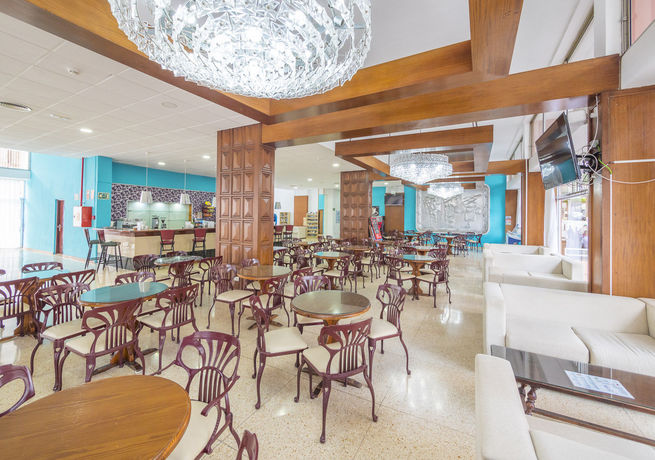 Imagen del bar/restaurante del Hotel Checkin Concordia Playa. Foto 4