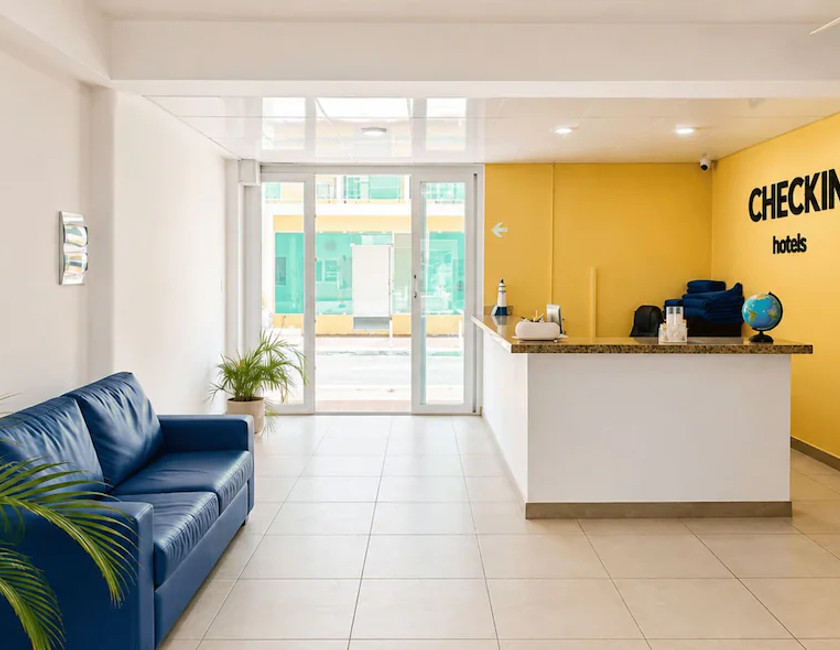 Imagen de los interiores del Hotel Checkin El Cortecito Beach. Foto 21