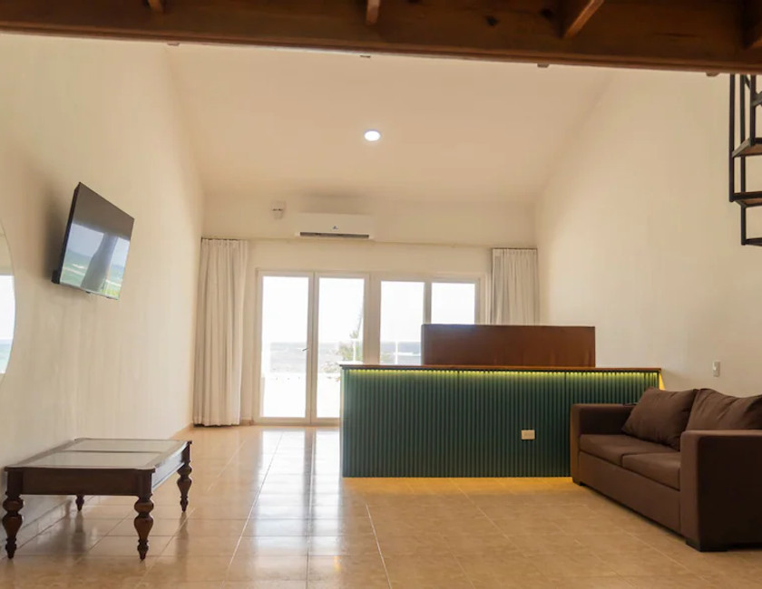 Imagen de los interiores del Hotel Checkin El Cortecito Beach. Foto 32
