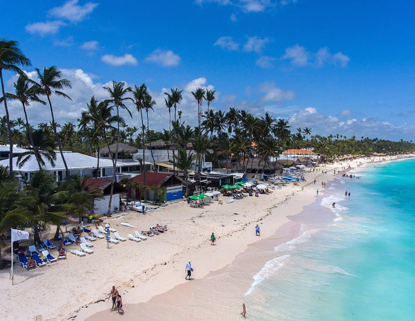 Imagen de los exteriores del Hotel Checkin El Cortecito Beach. Foto 20