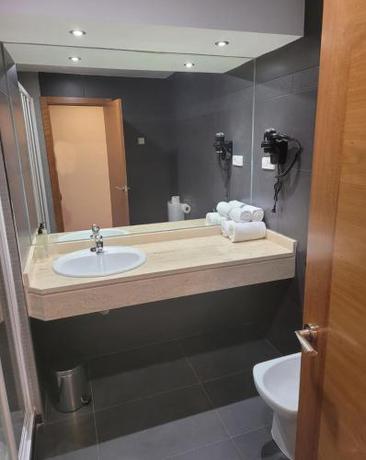 Imagen de la habitación del Hotel Checkin Madrid Móstoles. Foto 7