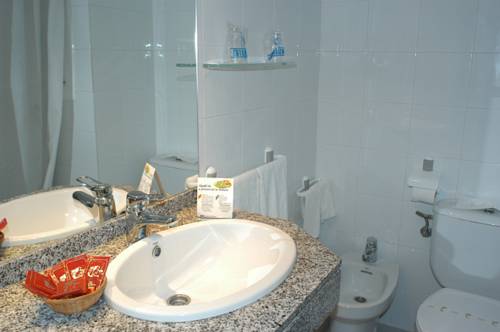 Imagen de la habitación del Hotel Checkin Torredembarra. Foto 6