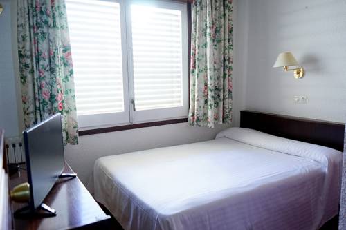 Imagen de la habitación del Hotel Checkin Torredembarra. Foto 10