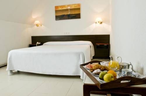 Imagen de la habitación del Hotel Checkin Torredembarra. Foto 15