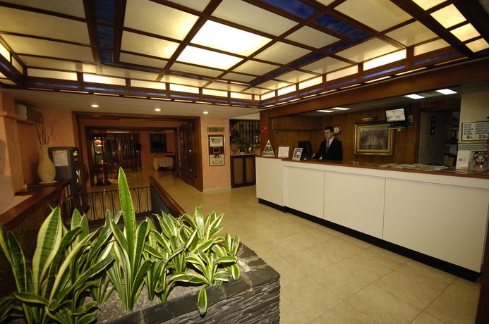Imagen de los interiores del Hotel Checkin Travé. Foto 15