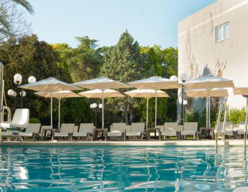 Imagen de los exteriores del Hotel Checkin Valencia Ciscar. Foto 25