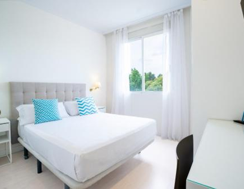 Imagen de la habitación del Hotel Checkin Valencia Ciscar. Foto 19