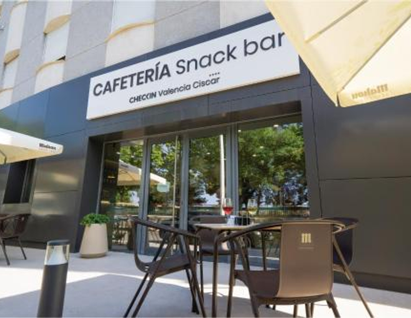 Imagen de los exteriores del Hotel Checkin Valencia Ciscar. Foto 27