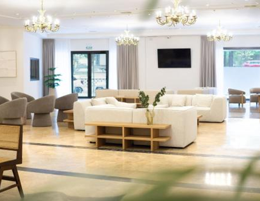 Imagen de los interiores del Hotel Checkin Valencia Ciscar. Foto 31