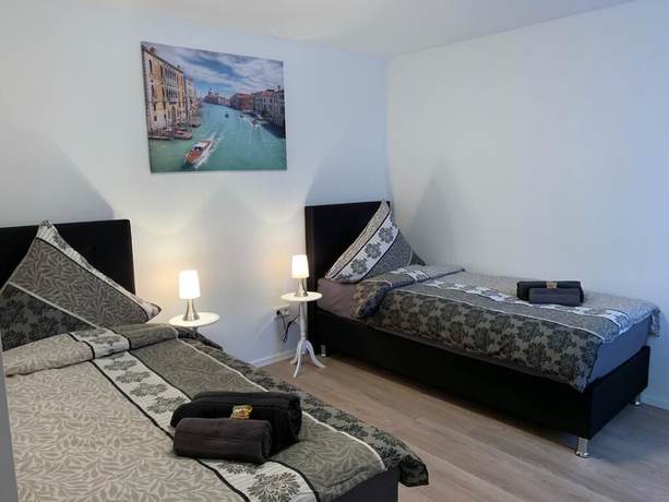 Imagen de la habitación del Hotel Checkinn. Foto 7