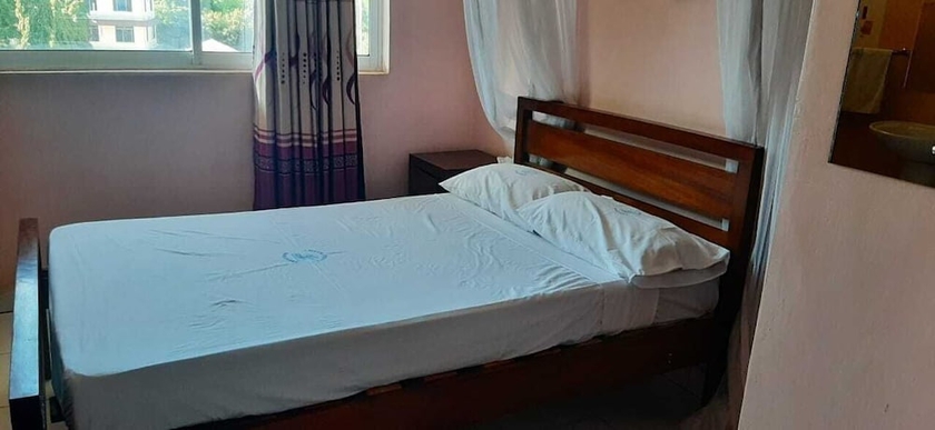 Imagen de la habitación del Hotel Checkpoint Inn. Foto 2