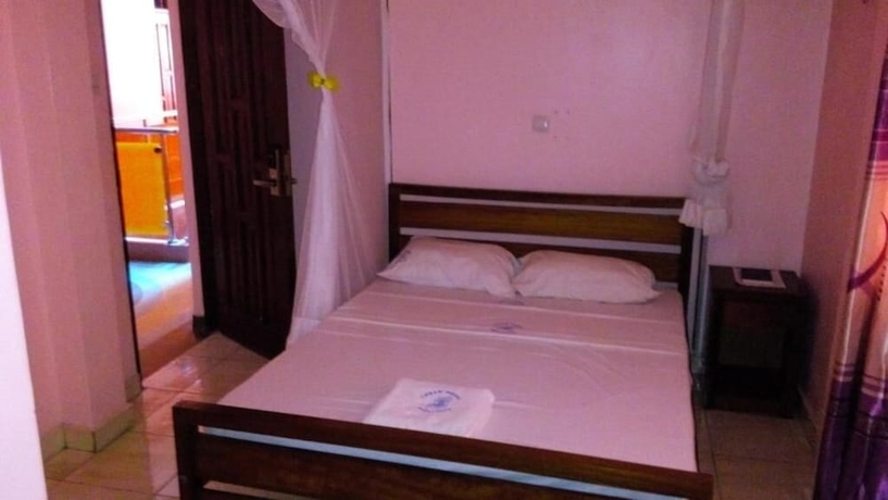 Imagen de la habitación del Hotel Checkpoint Inn. Foto 9