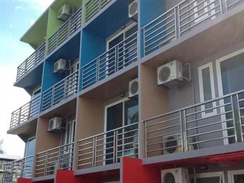 Imagen de los exteriores del Hotel Cheeky Monkey's Samui. Foto 8