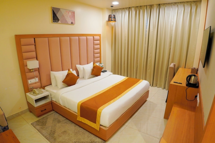 Imagen de la habitación del Hotel Cheer Royale. Foto 7