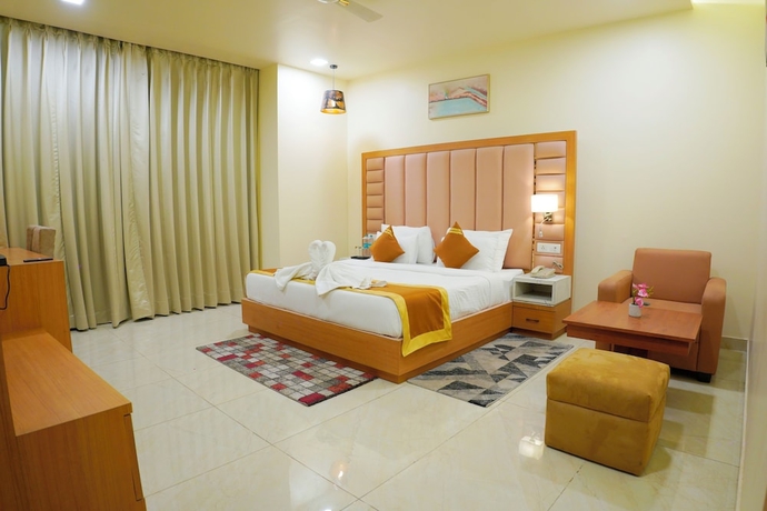 Imagen de la habitación del Hotel Cheer Royale. Foto 9