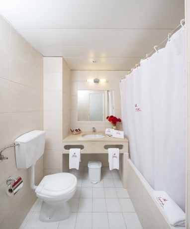 Imagen de la habitación del Hotel Cheerfulway Valmangude Jardim. Foto 6