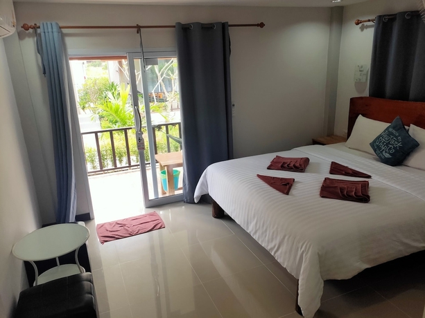 Imagen de la habitación del Hotel Cheeva Beach Resort. Foto 13