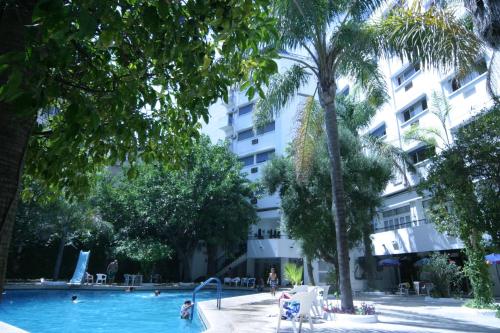Imagen de la piscina del Hotel Chellah. Foto 22
