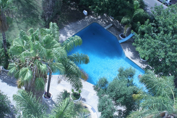 Imagen de la piscina del Hotel Chellah. Foto 9