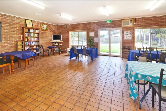 Imagen de los interiores del Hotel Chelsea Holiday Park. Foto 14