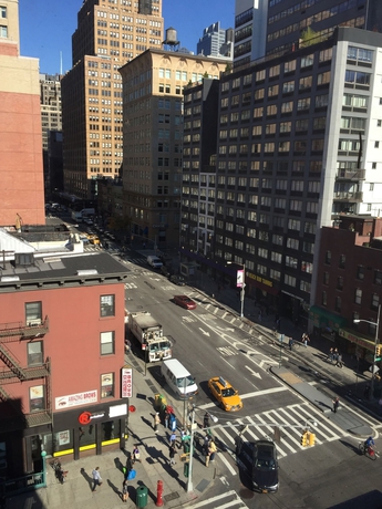 Imagen de la habitación del Hotel Chelsea Savoy. Foto 7