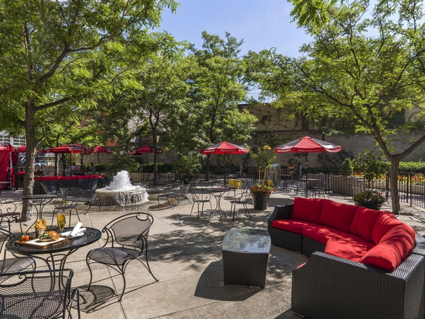 Imagen de los exteriores del Hotel Chelsea , Toronto. Foto 5