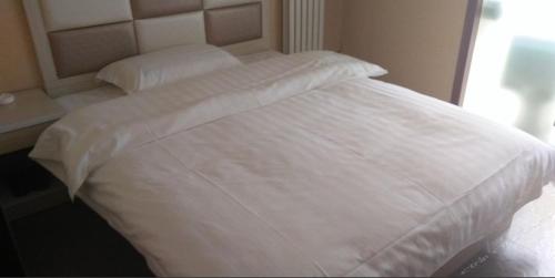 Imagen general del Hotel Chen Qing. Foto 8