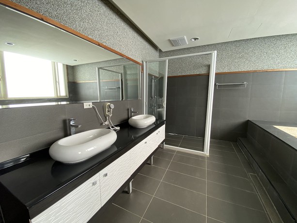Imagen de la habitación del Hotel Chen Yi. Foto 7
