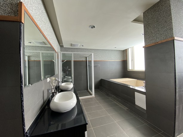 Imagen de la habitación del Hotel Chen Yi. Foto 8