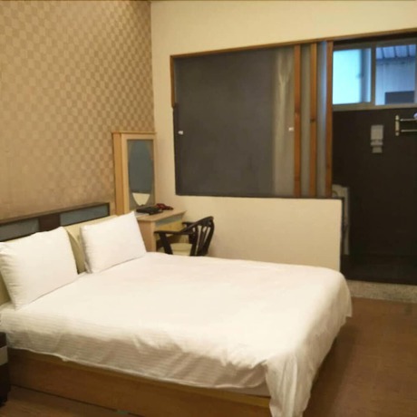 Imagen de la habitación del Hotel Chen Yi. Foto 11