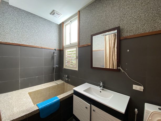Imagen de la habitación del Hotel Chen Yi. Foto 15