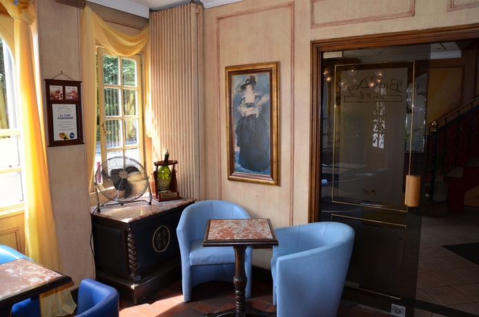 Imagen de los interiores del Hotel Chenal. Foto 13