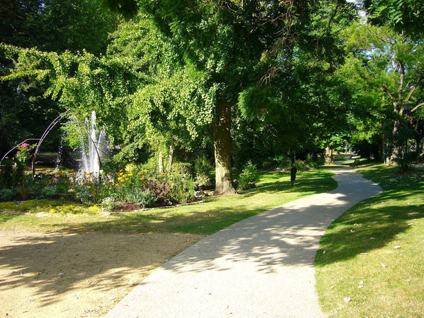 Imagen de los exteriores del Hotel Chenal. Foto 11